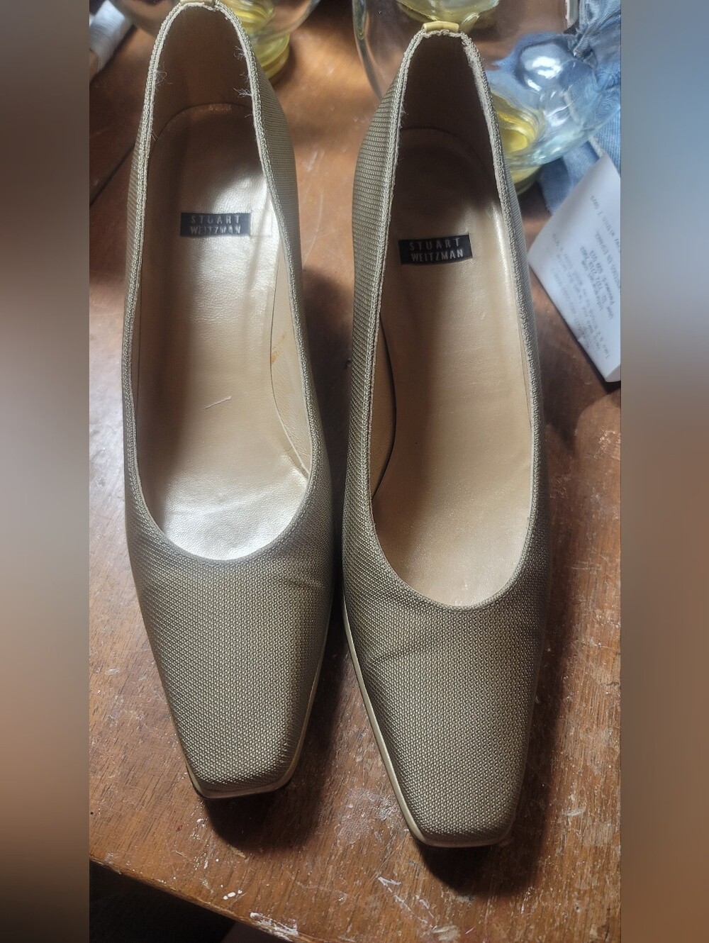 Vintage Stuart Weitzman gold neutral low-heel pumps 7.5 B